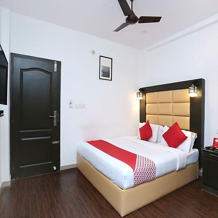 Hotel Qube Kochi Luaran gambar