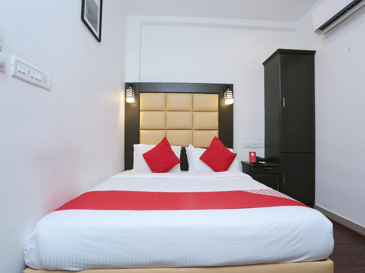 Hotel Qube Kochi Luaran gambar