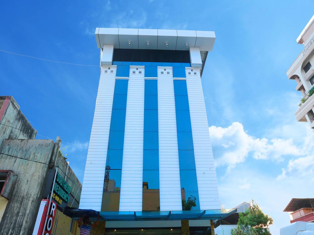 Hotel Qube Kochi Luaran gambar