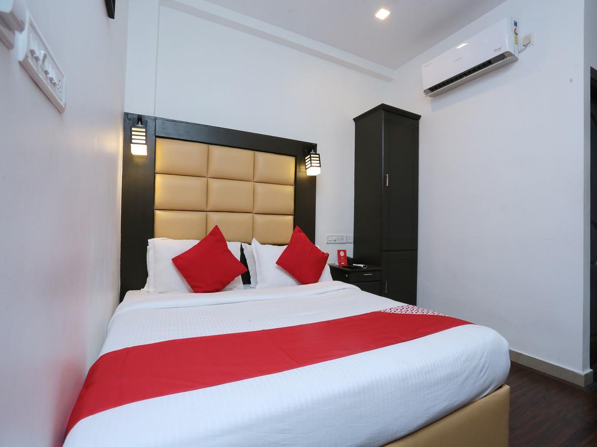 Hotel Qube Kochi Luaran gambar